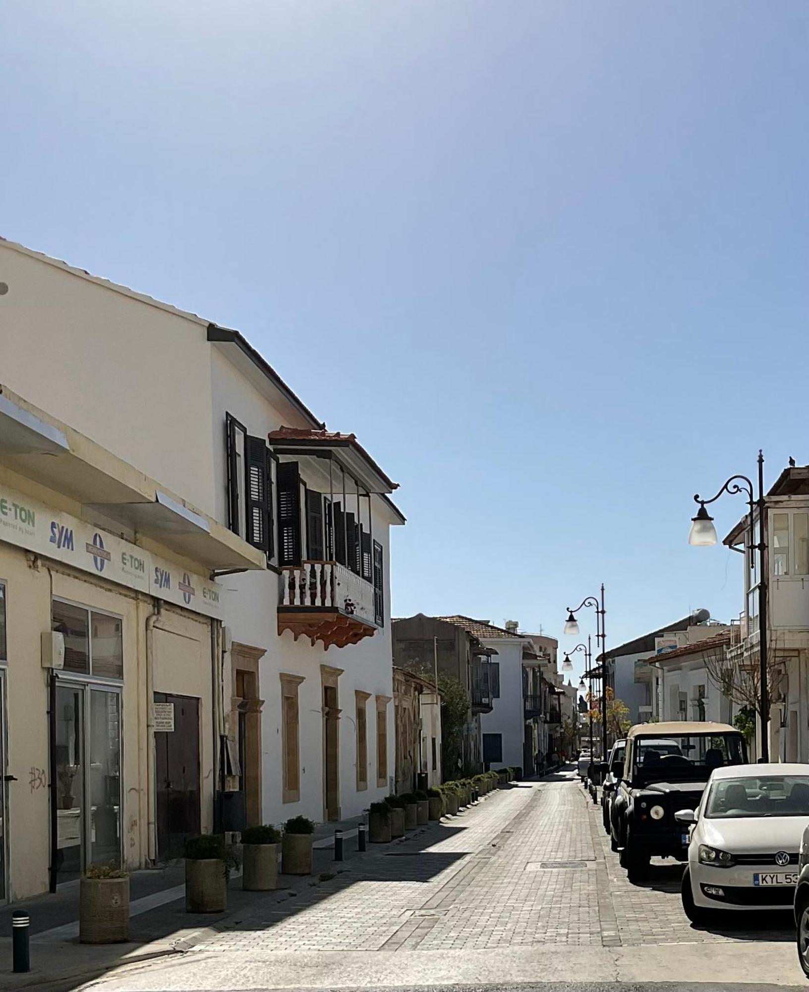 Apartamento Le Voyageur Lárnaca Exterior foto