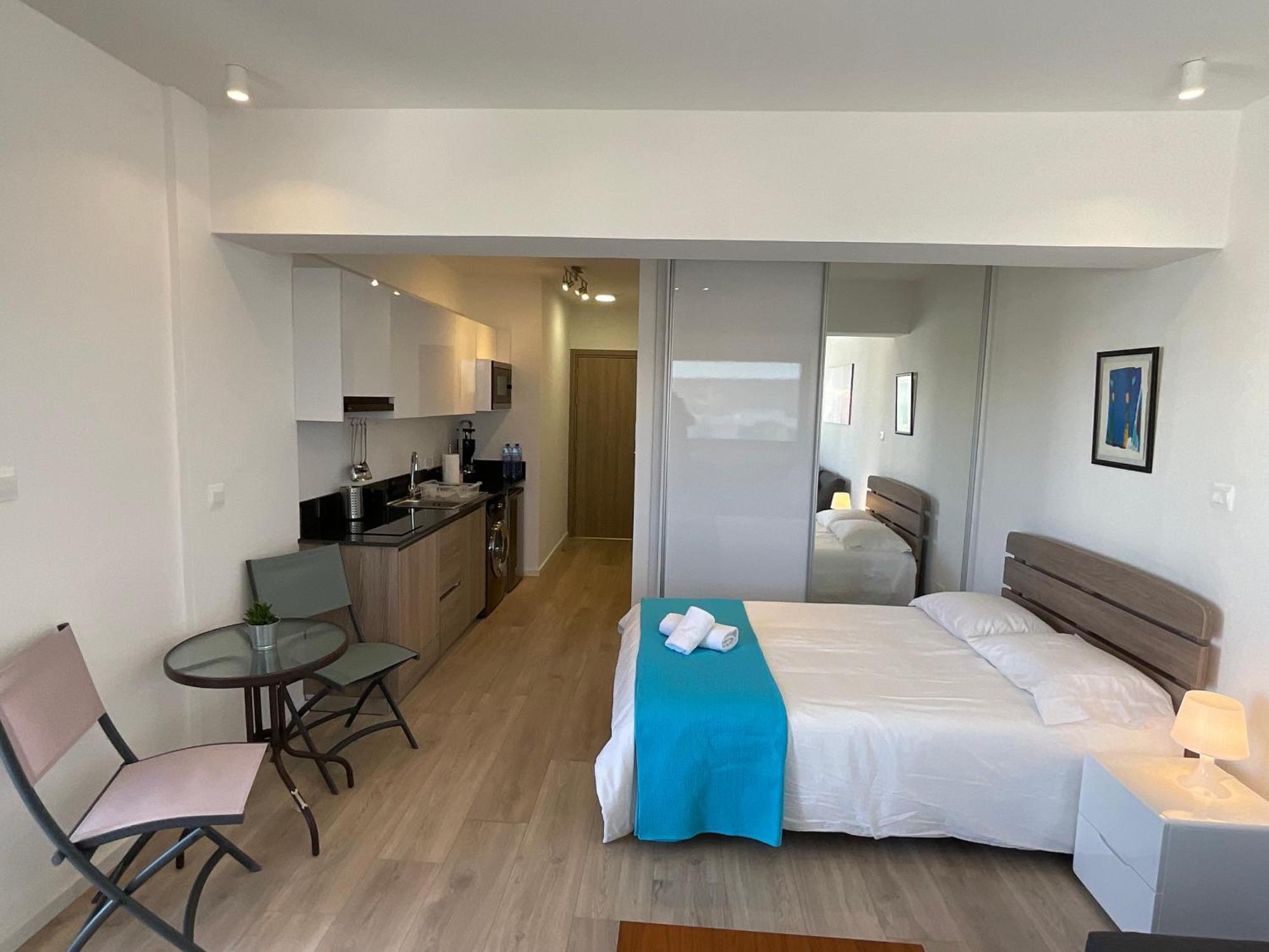Apartamento Le Voyageur Lárnaca Exterior foto