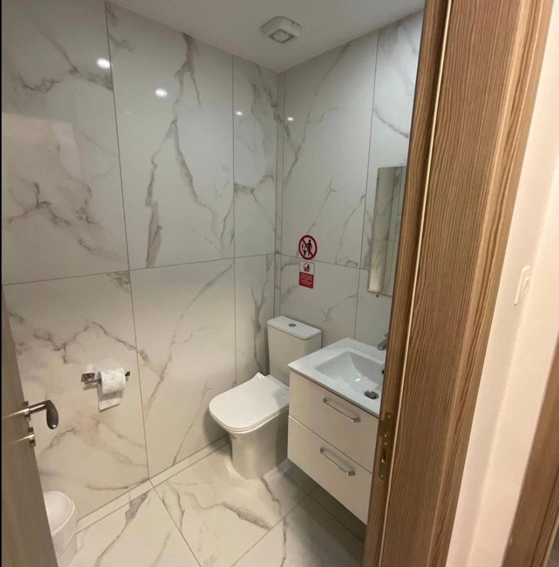 Apartamento Le Voyageur Lárnaca Exterior foto